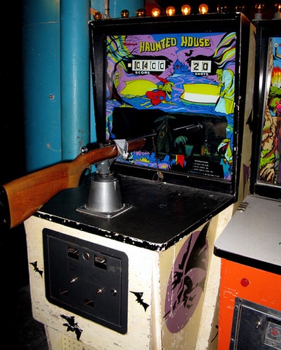 video gaming 1972 haunted house